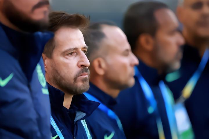 拉蒙：下半场回撤退守合乎逻辑，我们做好了应对困难的准备