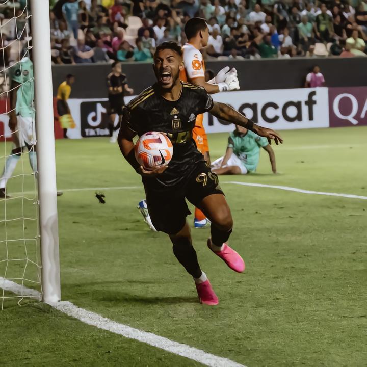 莱昂2-0洛杉矶赢下美冠决赛首回合，梅纳传射，布安加破门