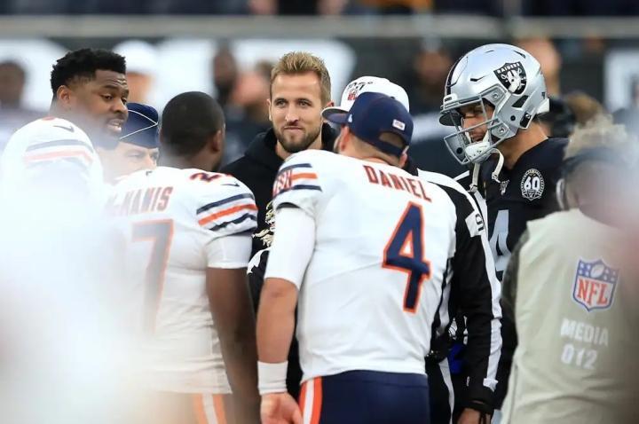 跨界？凯恩：我关注NFL10年了，未来我想去做踢球手