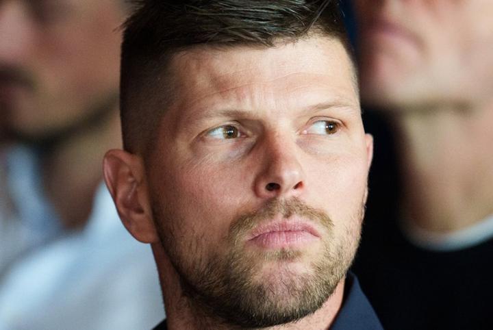 官方：阿贾克斯与技术经理亨特拉尔续约至2027年