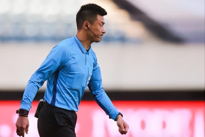 北青：傅明将执法海港vs成都，王迪执法国安vs亚泰