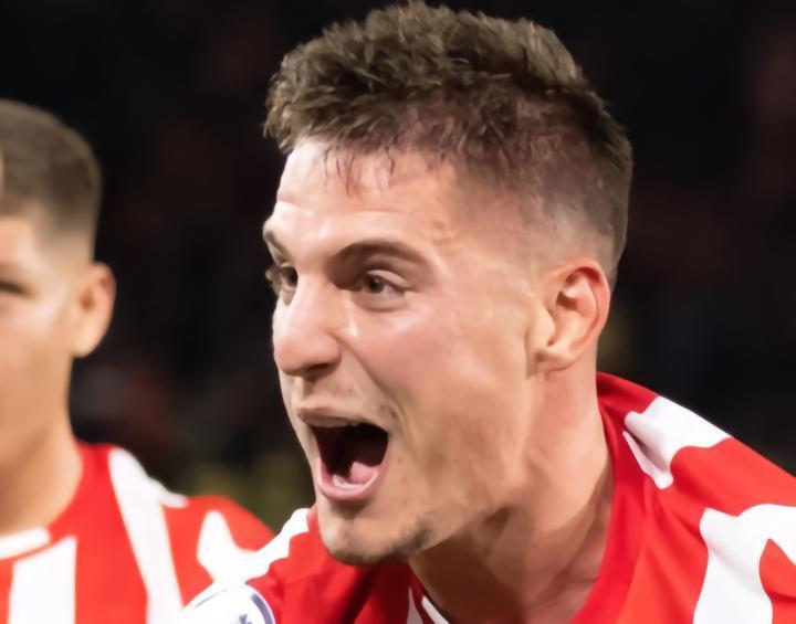 官方：布伦特福德与西班牙边锋卡诺斯续约