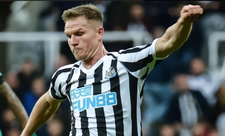 英媒：深入谈判，纽卡斯尔要跟里奇续约