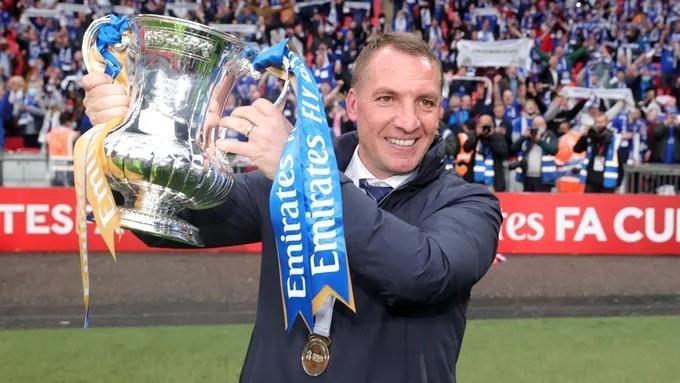 卫报：阿勒代斯将会离任，利兹联高层欣赏波特和罗杰斯