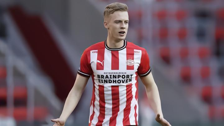 德国天空体育：在谈判，斯图加特要签回鲍姆加特尔