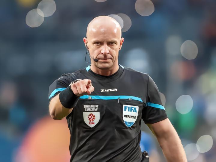 波兰足协官方：马齐尼亚克未参与政治集会，对他的指控不公