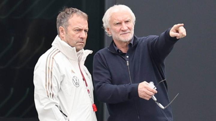 弗里克：在6月对阵三个非常优秀的对手时会尝试使用三中卫