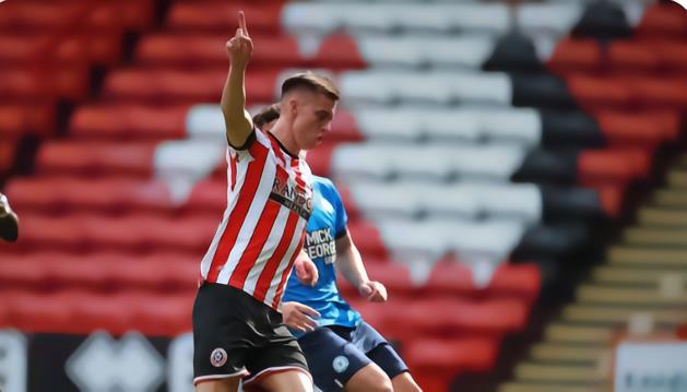 官方 : 谢菲联中场布罗德本特将转会加盟唐卡斯特