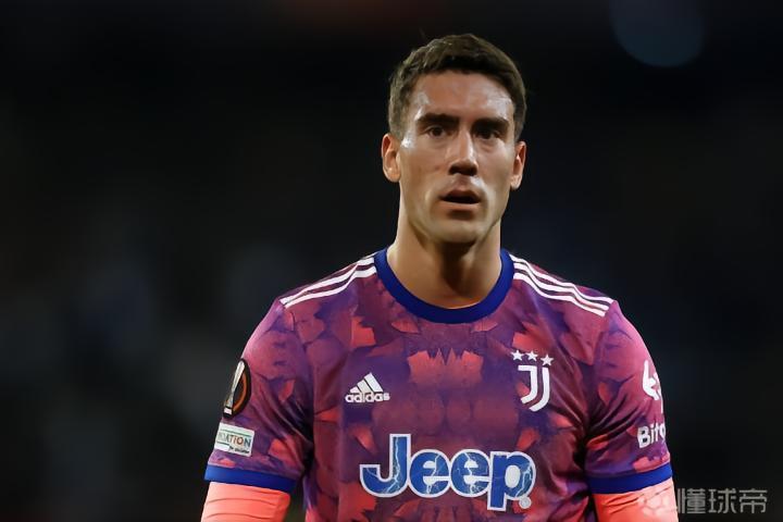 记者：弗拉霍维奇仍在拜仁引援名单中，后续工作很快会被讨论