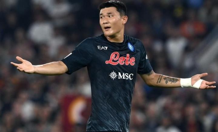 米体：金玟哉会去曼联，那不勒斯想要伊藤洋辉和板仓滉