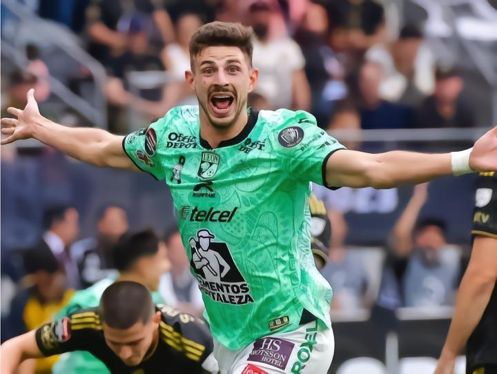 莱昂总比分3-1洛杉矶，队史首夺中北美冠，迪约里奥破门