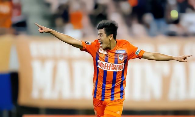 上周末，新潟主力前锋谷口海斗在面对湘南时两次接到