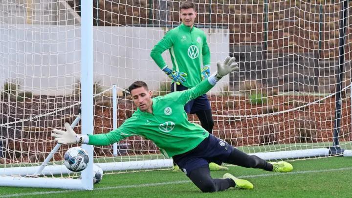 卡斯特尔斯的合同将于明年夏天到期。沃尔夫斯堡有意