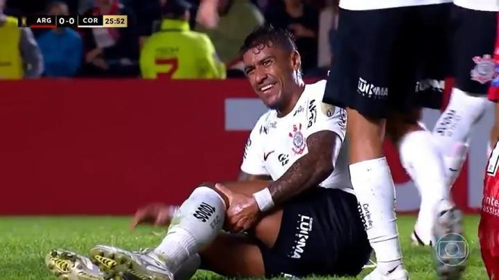 巴西媒体：左膝韧带撕裂，保利尼奥赛季报销