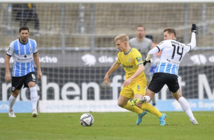 慕尼黑1860或有意布伦瑞克防守型中场亨宁？根据