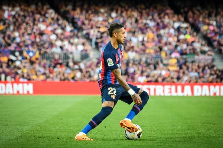 记者：图赫尔仍在关注巴萨前锋拉菲尼亚，是他的忠实粉丝