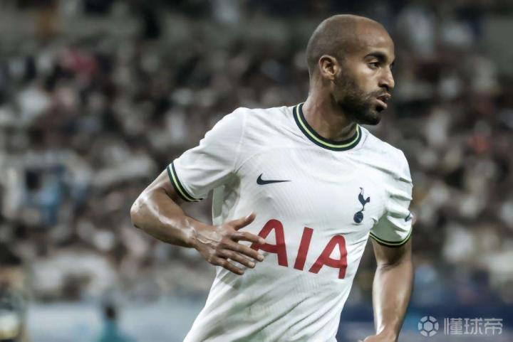 巴西边锋小卢卡斯结束了自己在热刺的职业生涯，他被