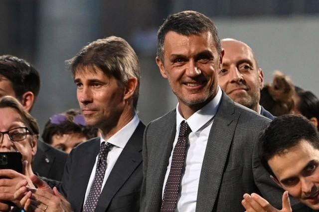 意媒：马尔蒂尼想签阿瑙这类经验丰富的球员，红鸟则想买小将