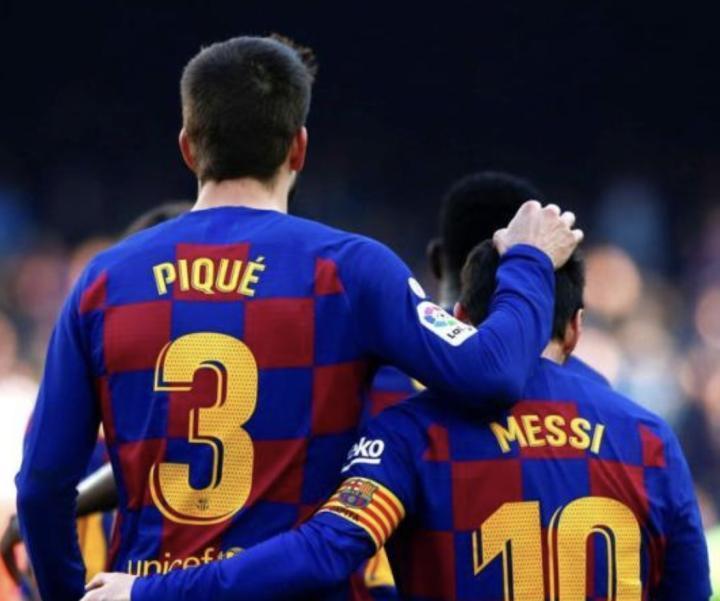 皮克：我们薪资高的球员都走了，但巴萨却还是无法签下球员