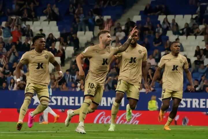 西甲一周资讯｜本泽马深情告别皇马；巴萨女足夺得欧冠冠军