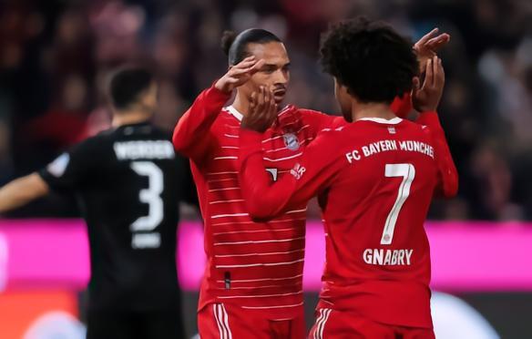 记者：萨内和格纳布里中的一人今夏会离开拜仁