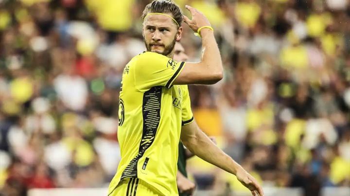 美国国脚：梅西几乎超越了这项运动，但美职联也不好踢