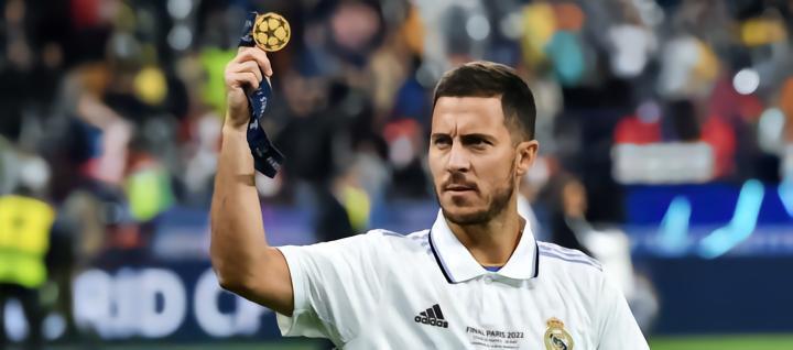 世体：阿扎尔考虑退役，与家人继续留在马德里生活