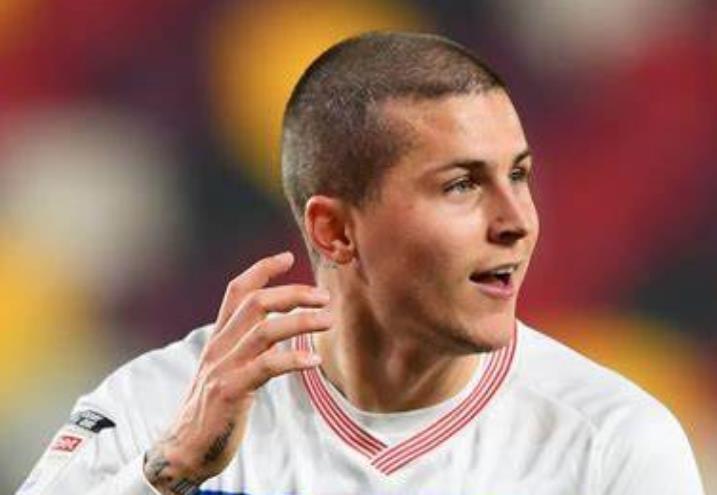 天空体育：200万英镑，米尔沃尔报价苏格兰国脚戴克斯