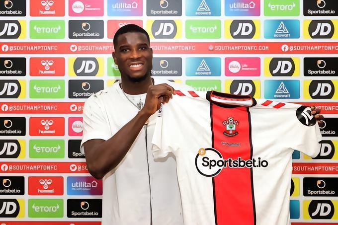 记者：柏林联合、加拉塔萨雷等队想要南安普顿前锋奥努阿楚