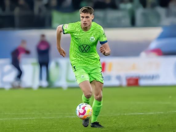 利物浦引援目标“左脚范戴克”范德文？