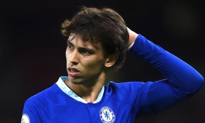 阿斯：菲利克斯社媒关注了加拉塔萨雷，他可能会前往土超效力