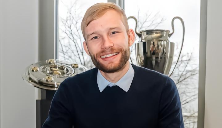 今夏首签！官方：拜仁签下莱比锡中场莱默尔，签至2027年