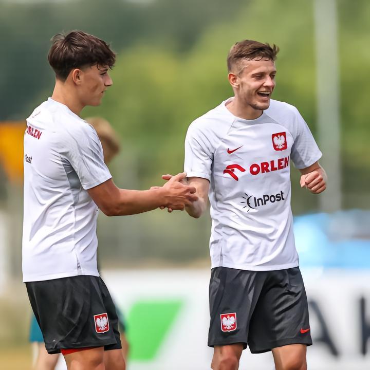 波兰7-1华沙莱吉亚U19，希曼斯基双响，别利克破门