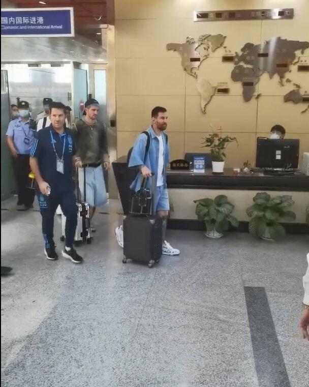 记者：阿根廷队将在奥体封闭训练，主办方已收回成本考虑继续办赛