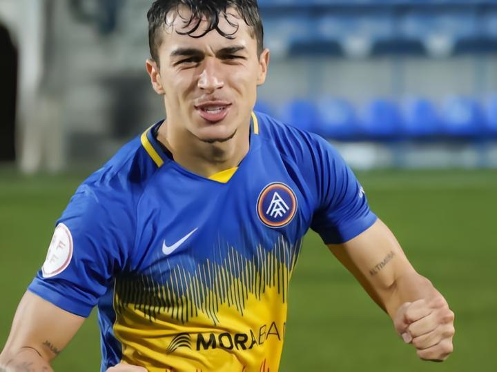 跟队记者：黄潜B队即将免签FC安道尔右边后卫阿尔蒂米拉