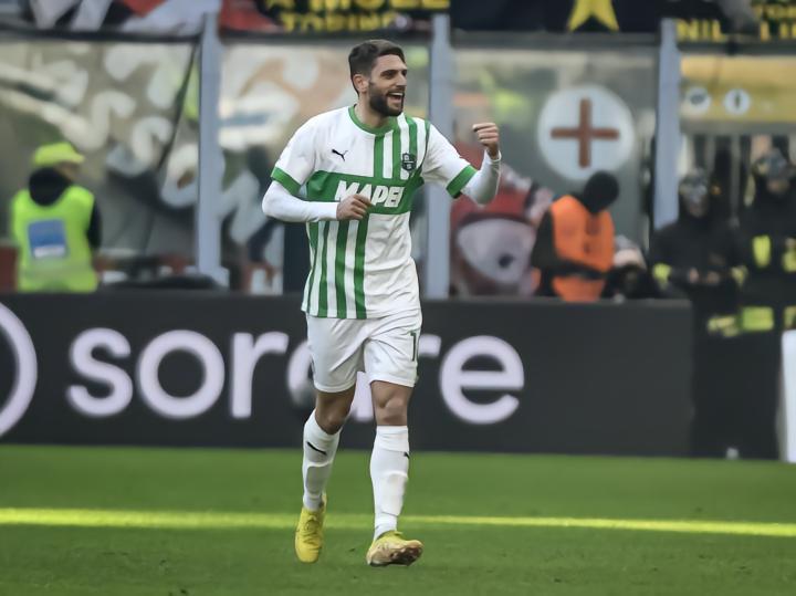 记者：拉齐奥贝拉尔迪达成协议，接近与萨索洛谈妥转会费问题