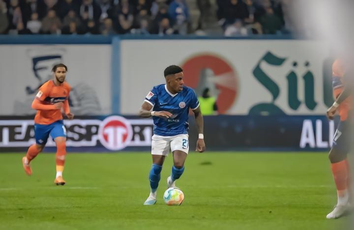 阿纳努官宣离队嘤嘤嘤“亲爱的汉莎球迷们，我感