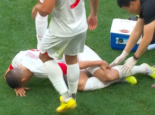 媒体人：罗慕洛将回巴西接受手术治疗，计划12日下午启程