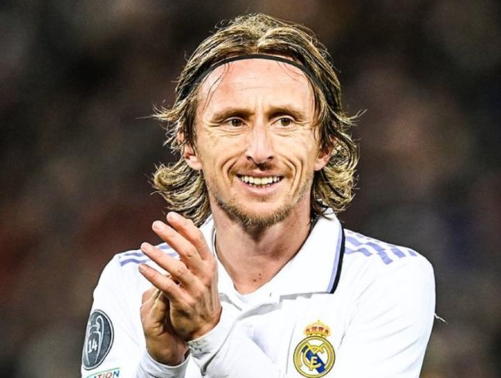 记者：卡塔尔球队萨德报价魔笛，并承诺让其在退役后担任主帅