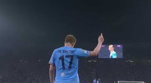 半场总结：1.在这种大场面，明显可以看出一些球员