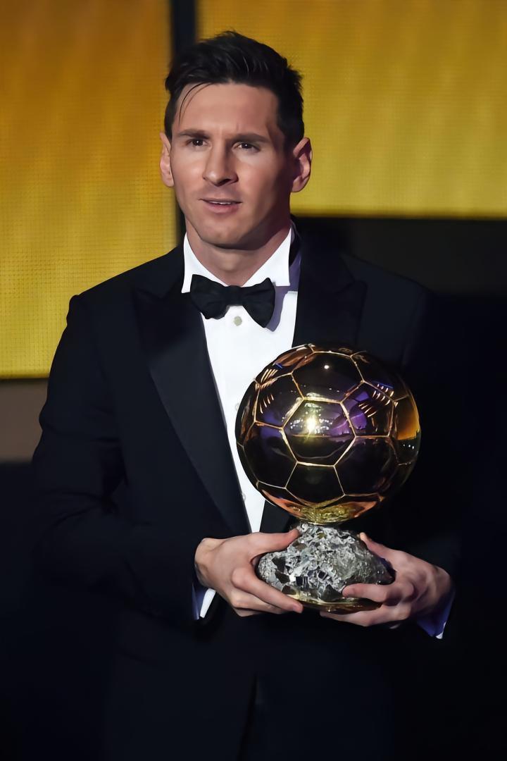 西班牙六台Lobo Carrasco谈到今年谁能