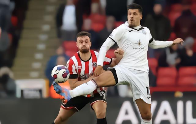 记者 : 萨勒尼塔纳考虑为斯旺西前锋皮罗埃开出报价