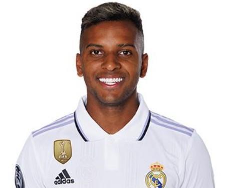 皇马11号巨星：贝尔领衔，大罗、本泽马曾短暂身披