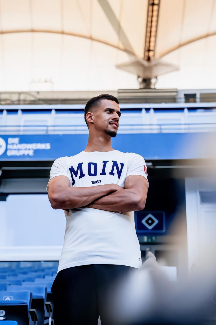 汉堡官方：主力射手格拉策尔与球队续约两年