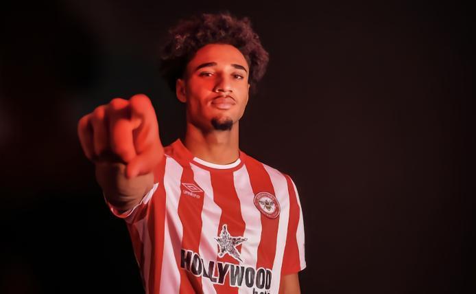 官方：德国边锋沙德正式加盟布伦特福德，双方将签约至2028年