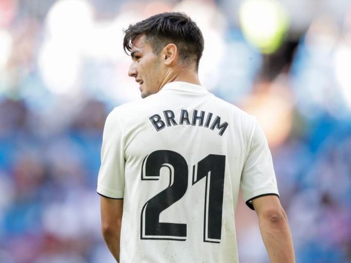 记者：迪亚斯将穿21号球衣，皇马只剩9号、14号和24号空缺