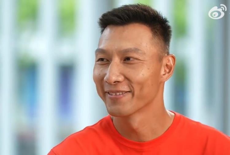 易建联：年轻时很较劲&对胜负非常在意 现在留给我的机会不多了