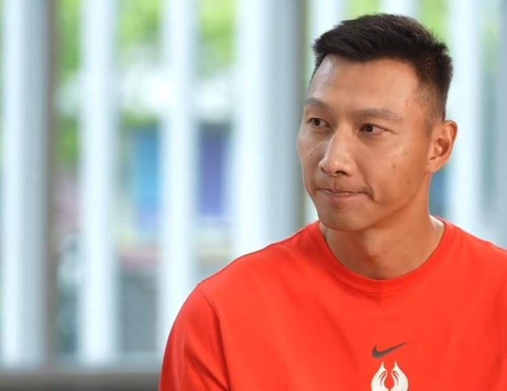 易建联：喜欢别人叫我“小易”&“阿联” 叫“大哥”有点怪怪的