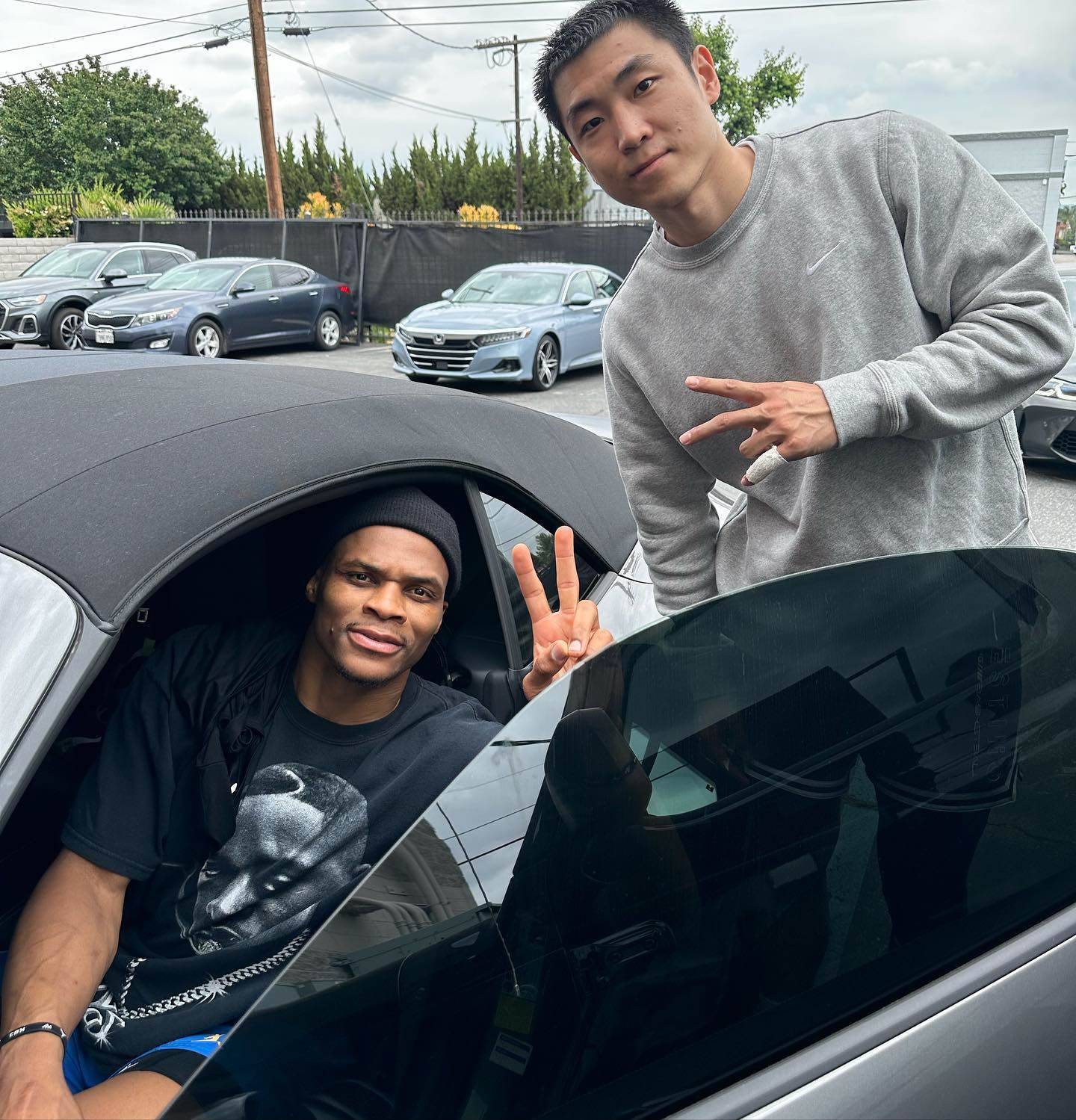 高诗岩晒洛杉矶与威少偶遇：一些个LA碎片