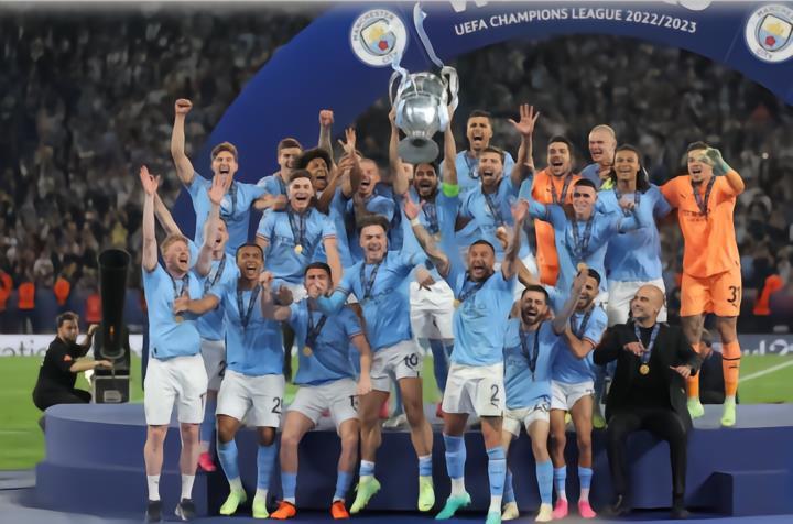 黑海的两岸，足球与战争